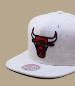 Mitchell & Ness Cut Away Bulls -Chapeau De Mode cut away bulls 2
