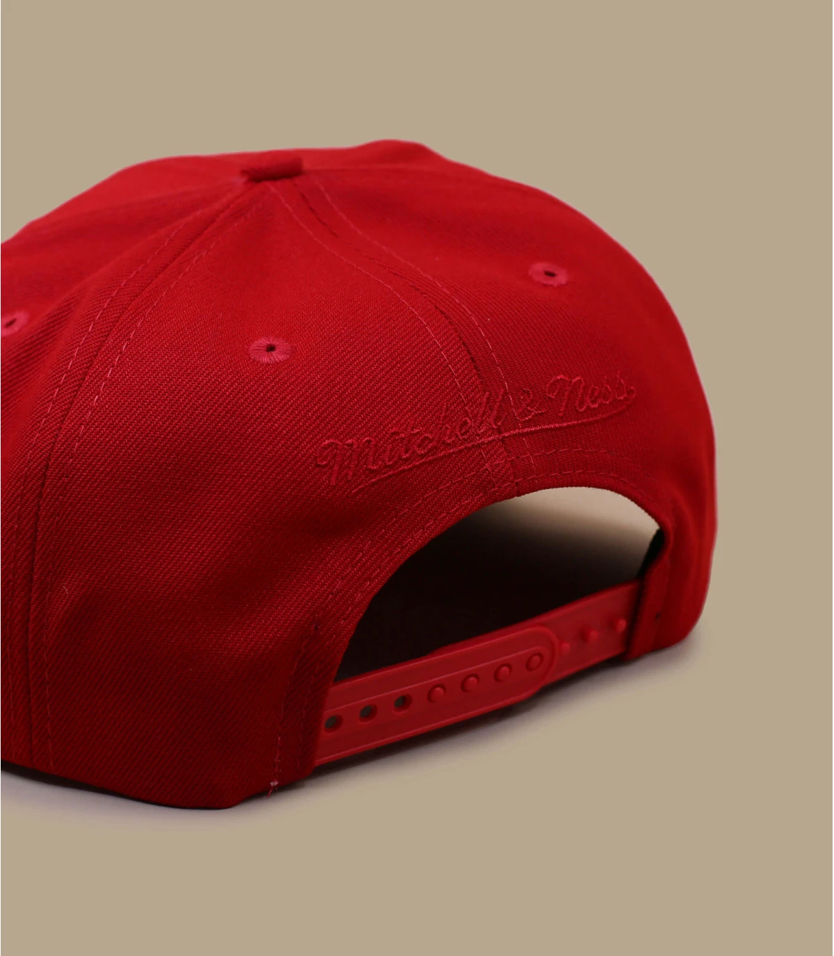 Mitchell & Ness Shark Bite Bulls 5 Mitchell & Ness Shark Bite Bulls – Image 5