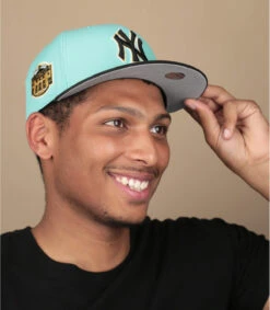 Chapeau De Mode 10 NEW ERA Side Patch 59Fifty New York Yankees Blue Tint Black