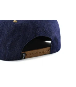 Snapback Crown Land Denim Brown -Chapeau De Mode snapback crown land denim brownWinter20is20here20Snapback20Crown20Land20denim20brown