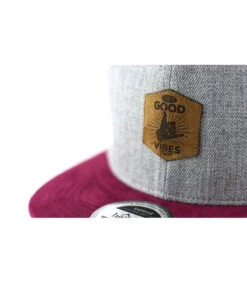 Snapback Good Vibes Grey Burgundy -Chapeau De Mode snapback good vibes grey burgundysnapback20good20vibes20grise