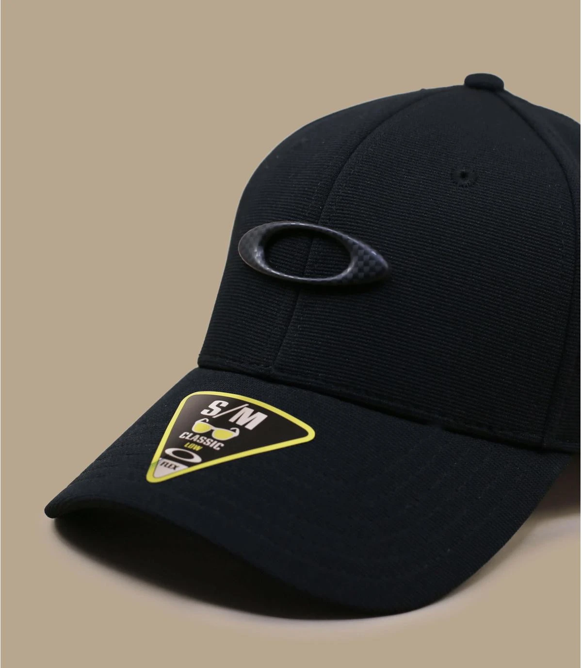 Oakley Tincan Black Carbon Fiber 2 Oakley Tincan Black Carbon Fiber – Image 2