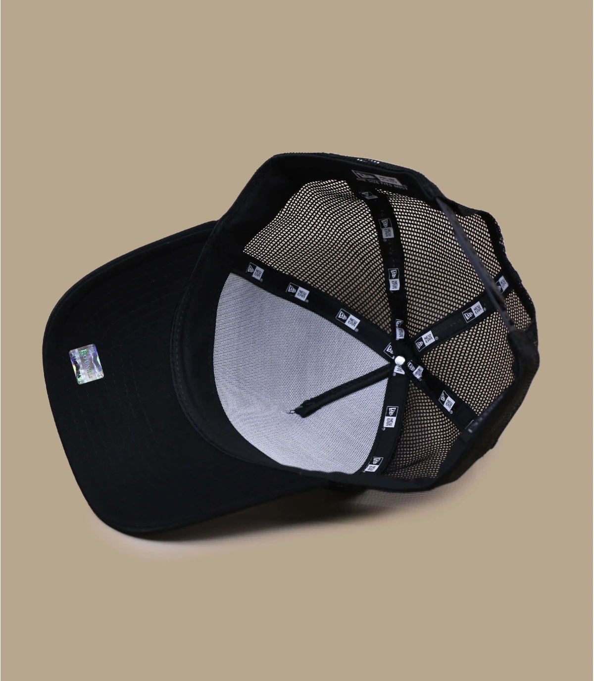 NEW ERA Trucker Le Louvre Vase De Fleurs 6 NEW ERA Trucker Le Louvre Vase De Fleurs – Image 6