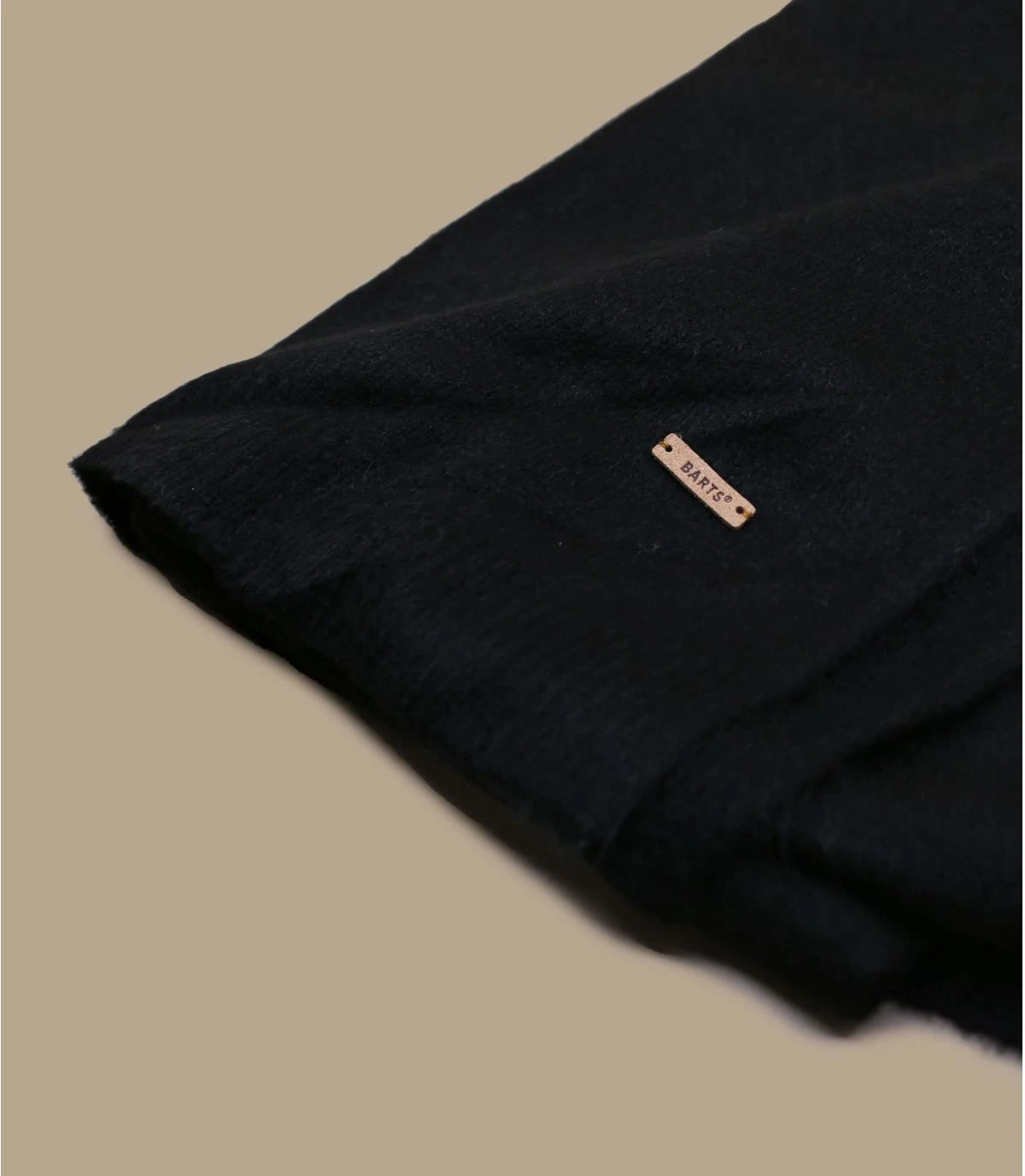 Barts Wizia Scarf Black 3 Barts Wizia Scarf Black – Image 3